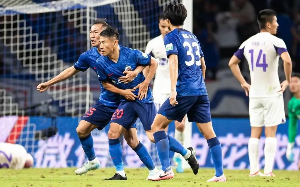 实力强劲!职业球员全力以赴 实力强劲!职业球员全力以赴