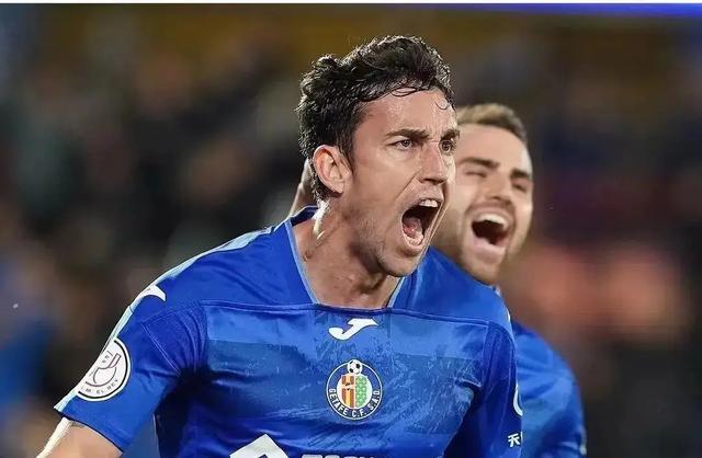 赫塔菲继续保持不败,取得连胜 赫塔菲继续保持不败,取得连胜