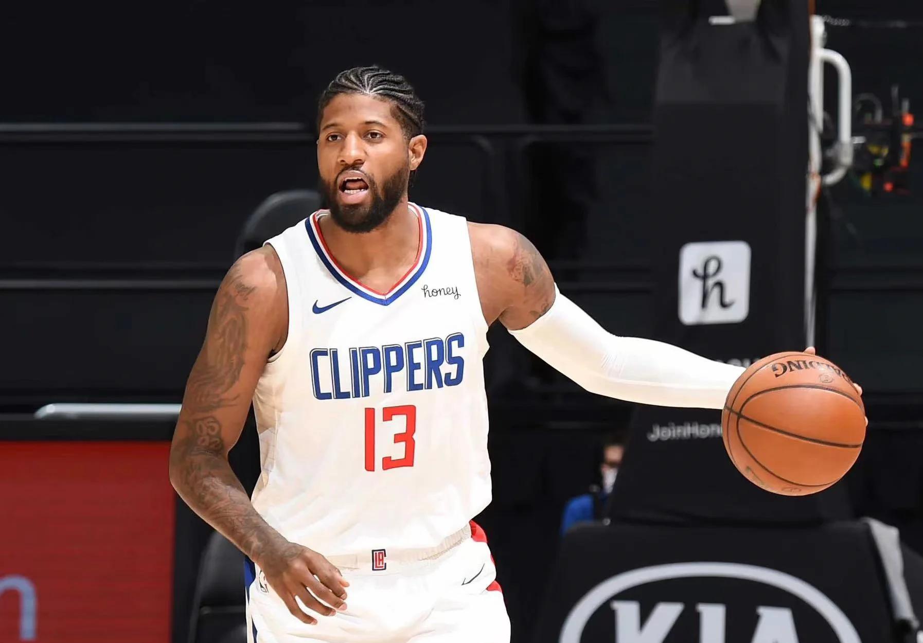 步行者擒下黄蜂,布罗格登全场分 步行者擒下黄蜂,布罗格登全场分