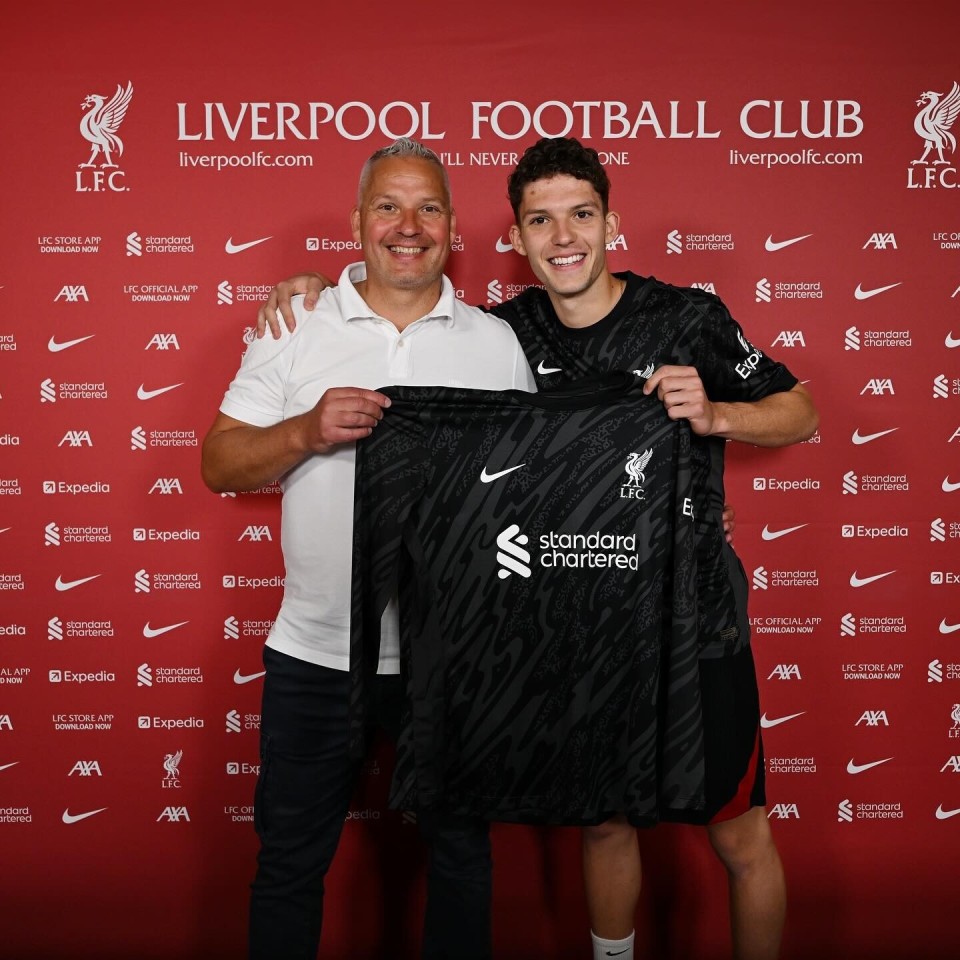 利物浦球员在社交媒体晒出训练成果 利物浦球员在社交媒体晒出训练成果