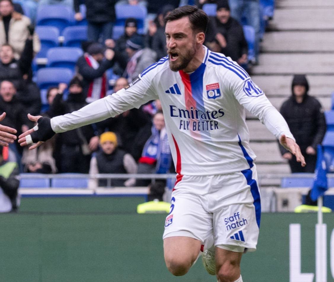 摩纳哥客场战胜对手,取得胜利收获三分 摩纳哥客场战胜对手,取得胜利收获三分