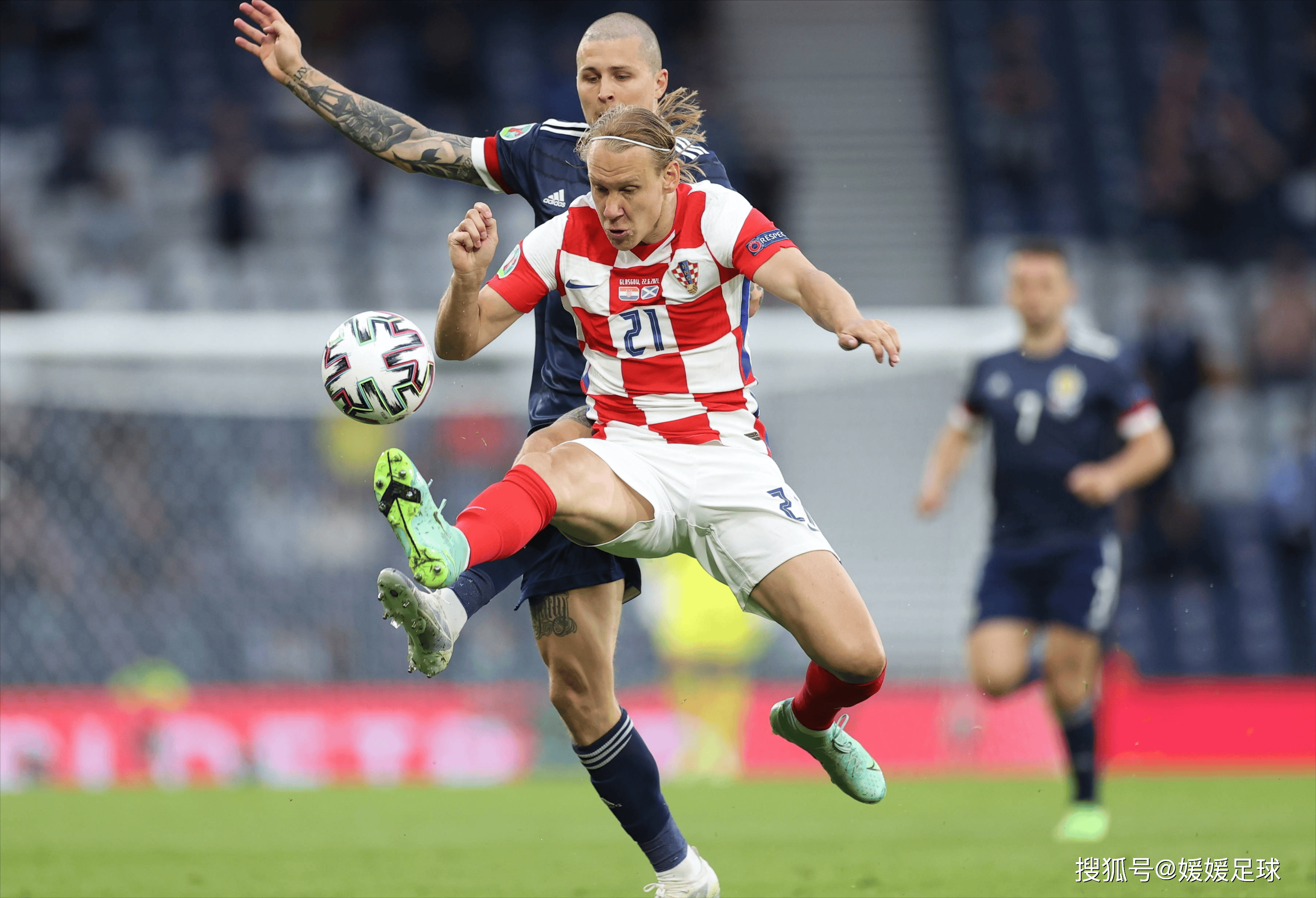 FB体育官方网站-挑战自我！欧洲杯预赛中疯狂的进球表现的简单介绍