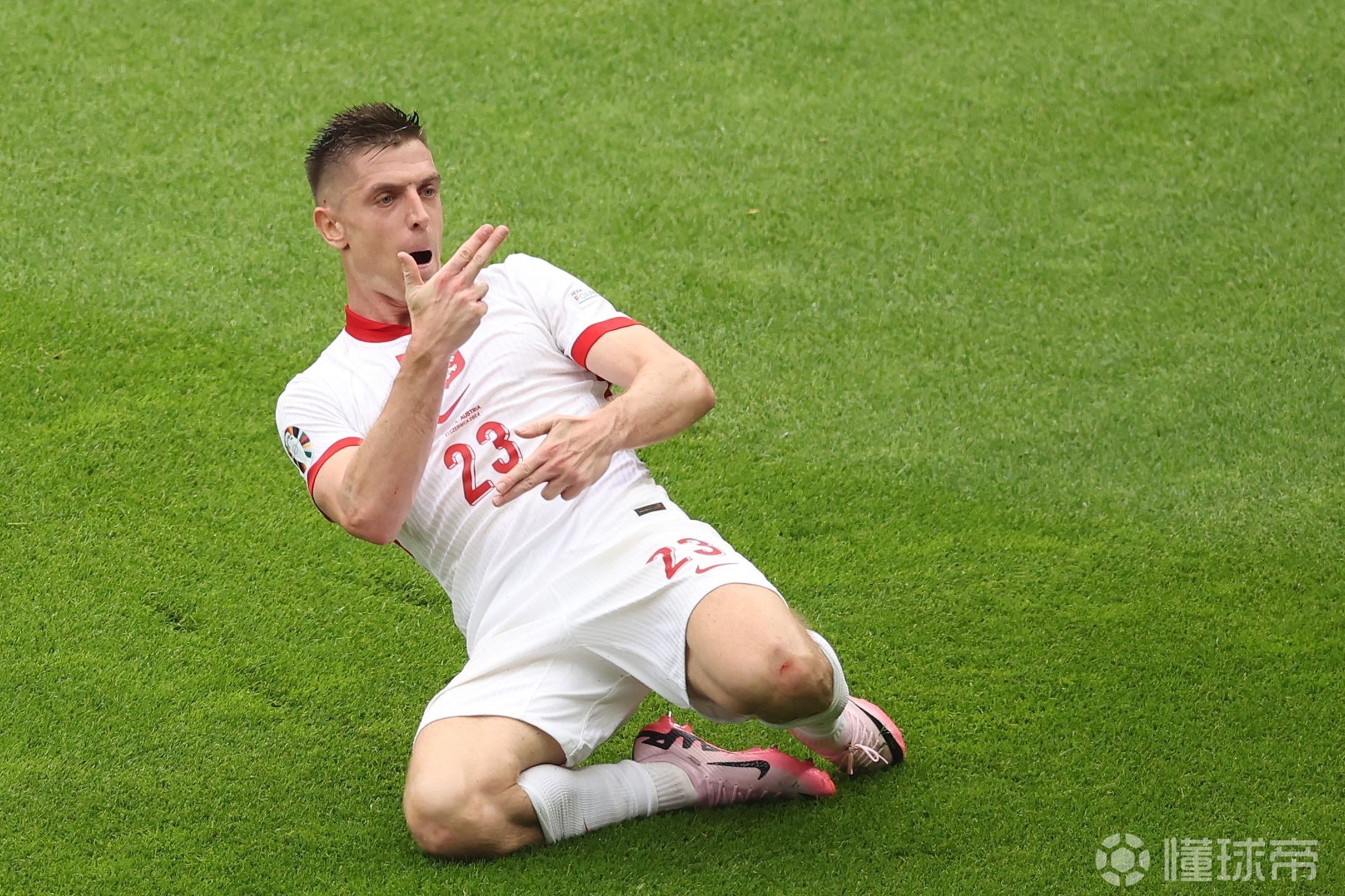 挑战自我!欧洲杯预赛中疯狂的进球表现的简单介绍 挑战自我!欧洲杯预赛中疯狂的进球表现的简单介绍