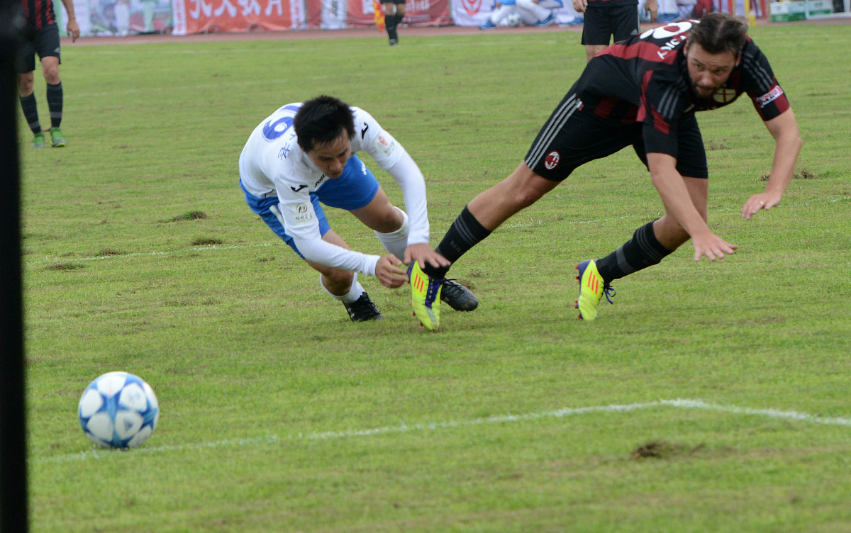 关于精彩抢球!亚洲足球顶级对抗即将展开的信息 关于精彩抢球!亚洲足球顶级对抗即将展开的信息