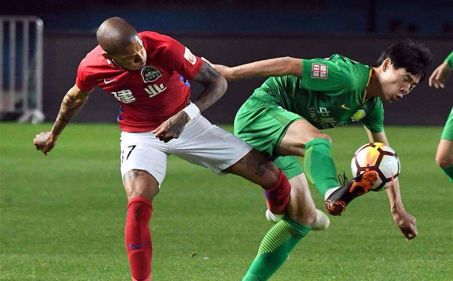 天津泰达主场击败深圳佳兆业,获得三分 天津泰达主场击败深圳佳兆业,获得三分