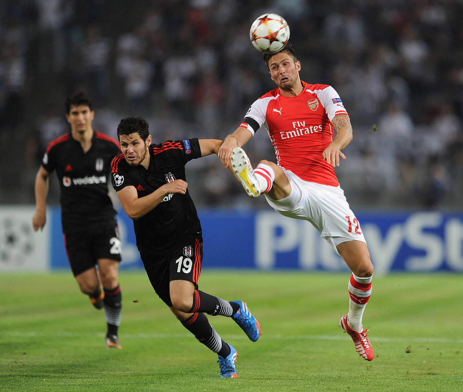 FB体育官网-包含阿森纳梦幻胜利，球迷沸腾！的词条