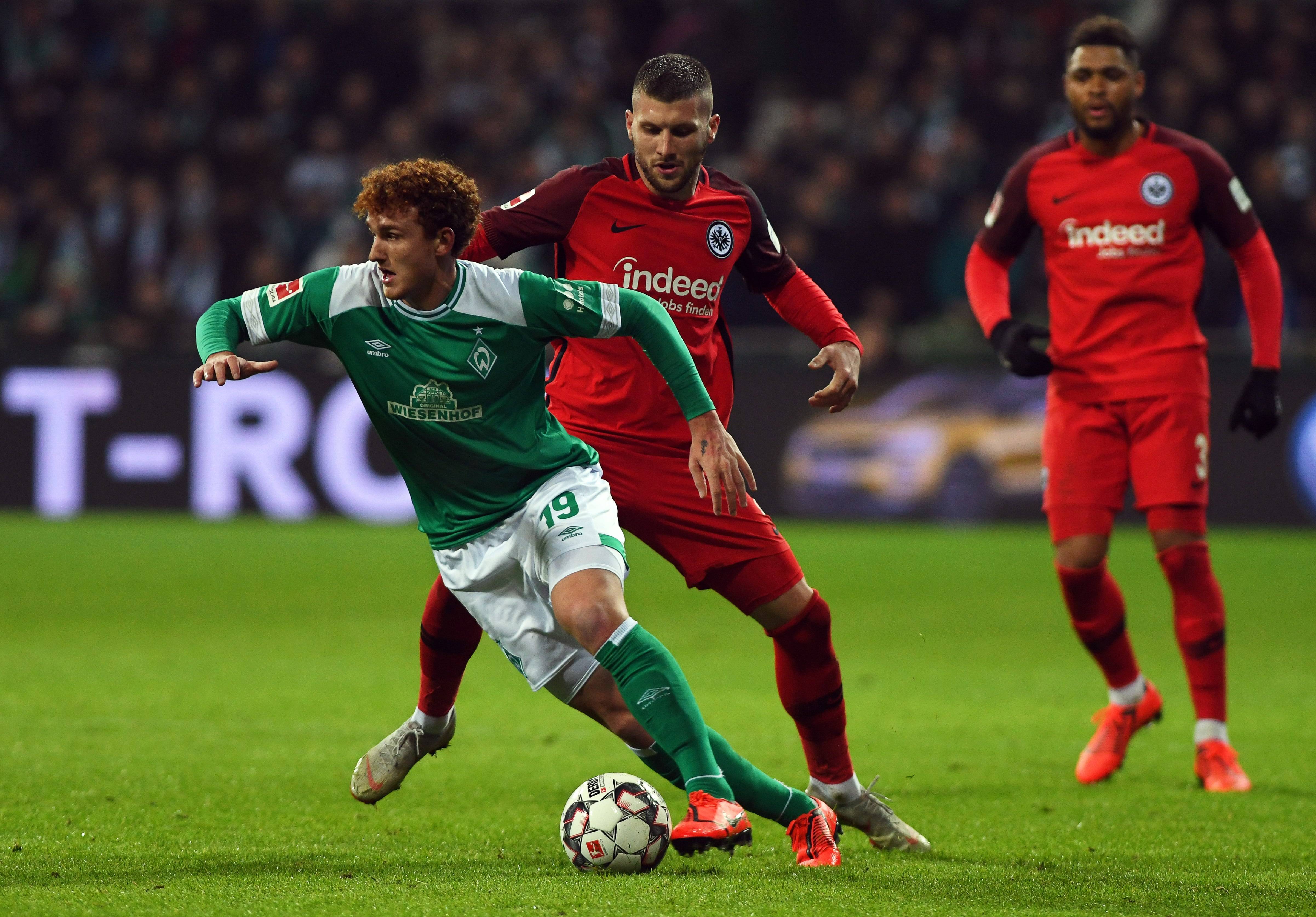 攻击火力全开!不来梅队士气高涨 攻击火力全开!不来梅队士气高涨