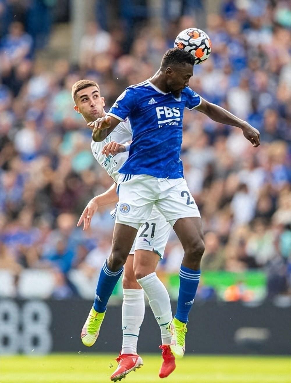 -关于曼城击败克里斯特尔宫，英超卫冕悬念减小的信息