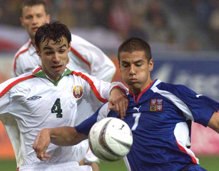 引爆烽火!欧洲足球锦标赛决赛场上风云变幻 引爆烽火!欧洲足球锦标赛决赛场上风云变幻