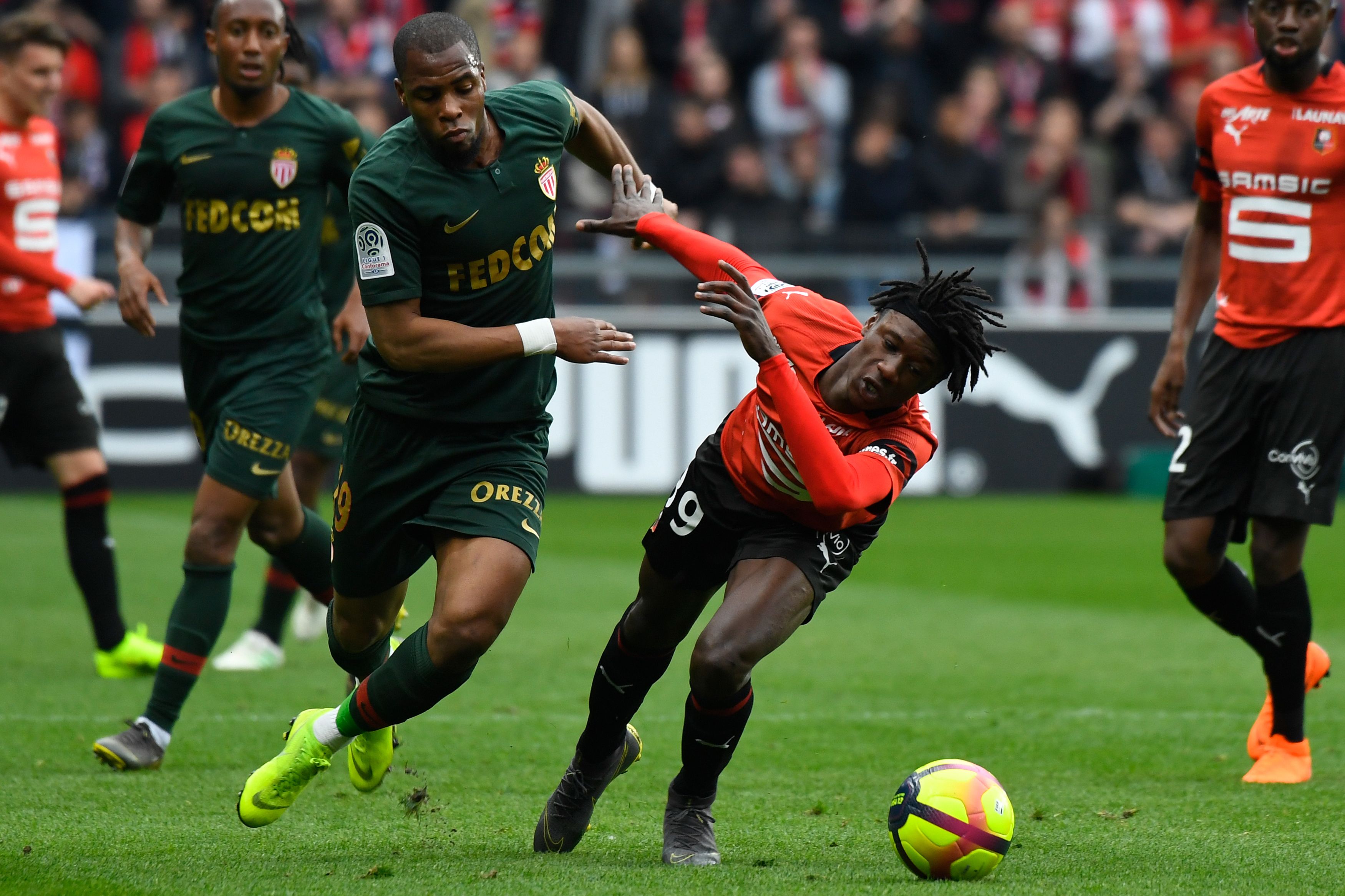 摩纳哥客场战平里昂,积分榜上稳居中游 摩纳哥客场战平里昂,积分榜上稳居中游