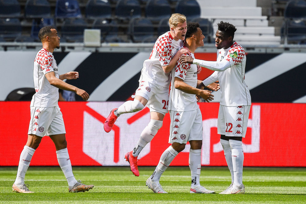 FB体育注册网址-科特布斯客场逼平法兰克福，保级希望尚存