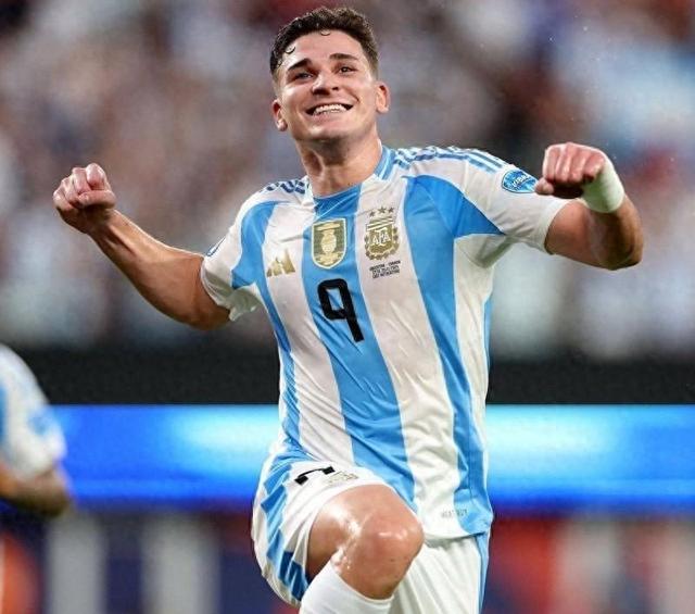 阿根廷运动员强势出击,夺得金牌头衔 阿根廷运动员强势出击,夺得金牌头衔