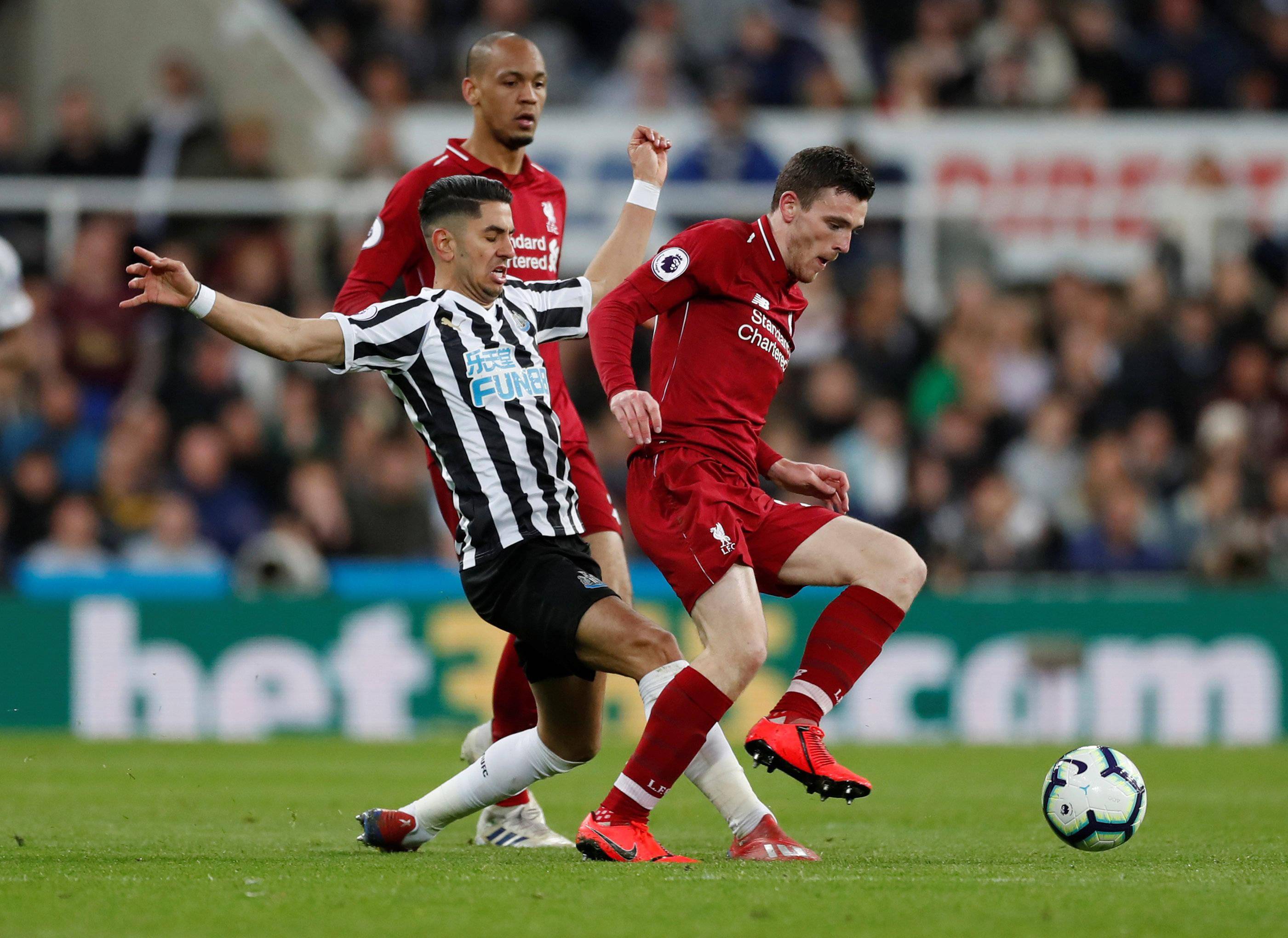 曼联重返胜利轨道,击败对手 曼联重返胜利轨道,击败对手