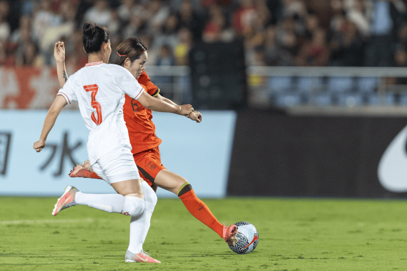 世界女足赛事,中国队凭借强大实力夺得冠军 世界女足赛事,中国队凭借强大实力夺得冠军