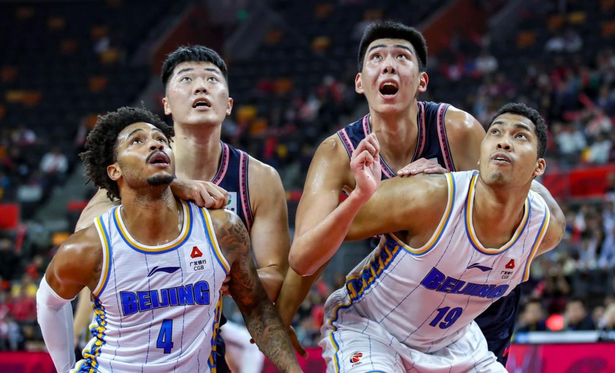 篮球赛事中一支球队实力碾压对手 篮球赛事中一支球队实力碾压对手