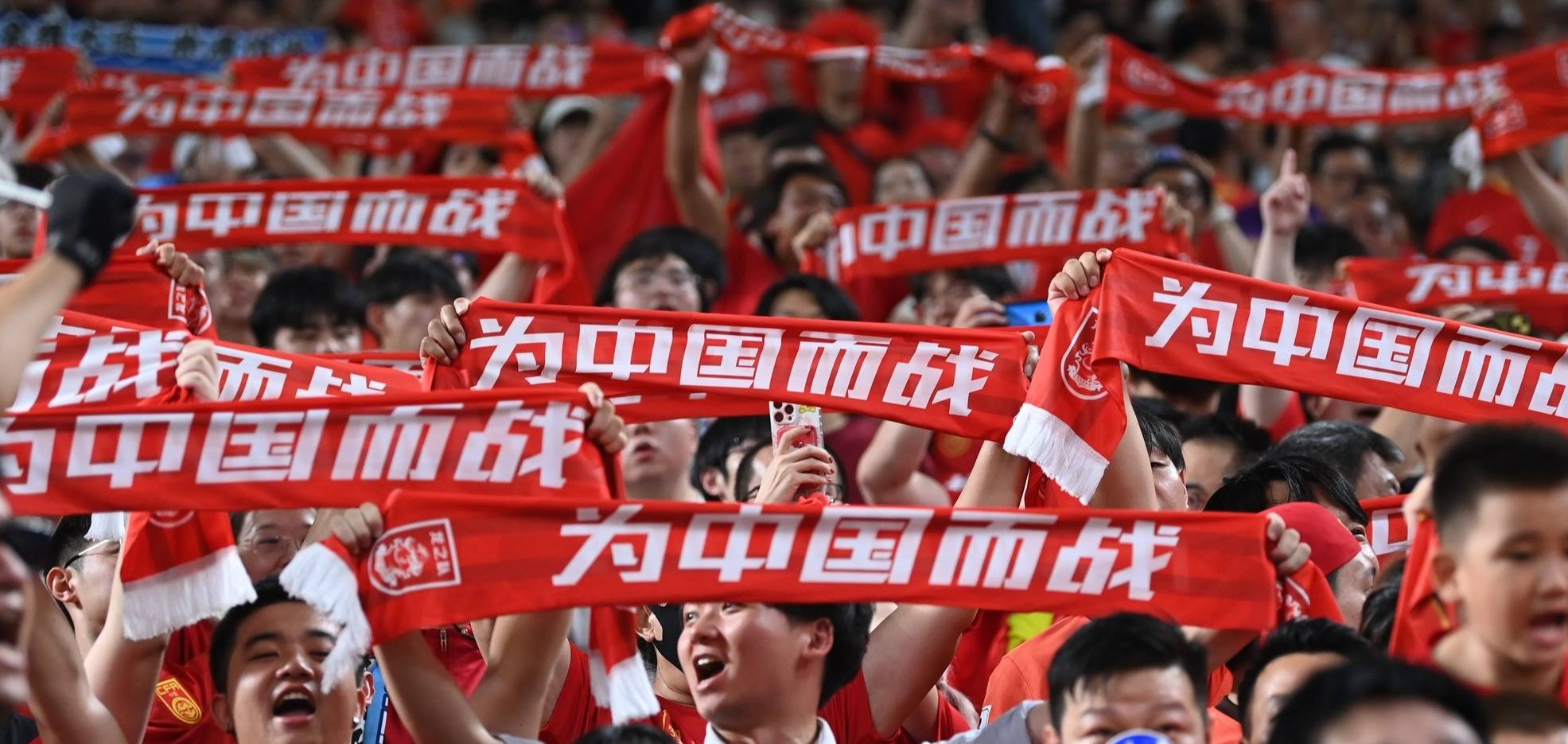 大洲顶尖球队争夺胜利,全力拼搏展现实力 大洲顶尖球队争夺胜利,全力拼搏展现实力