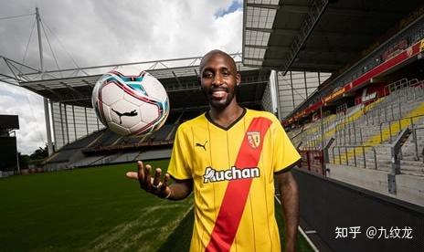 惨败后士气低迷,斯特拉斯堡急需自我振奋 惨败后士气低迷,斯特拉斯堡急需自我振奋