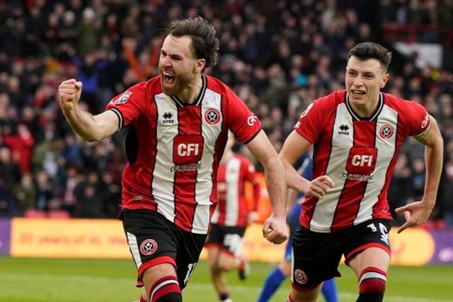 南安普顿球队备战首个关键战 南安普顿球队备战首个关键战