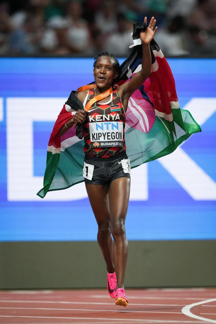 立陶宛选手在激烈比拼中夺得冠军 立陶宛选手在激烈比拼中夺得冠军