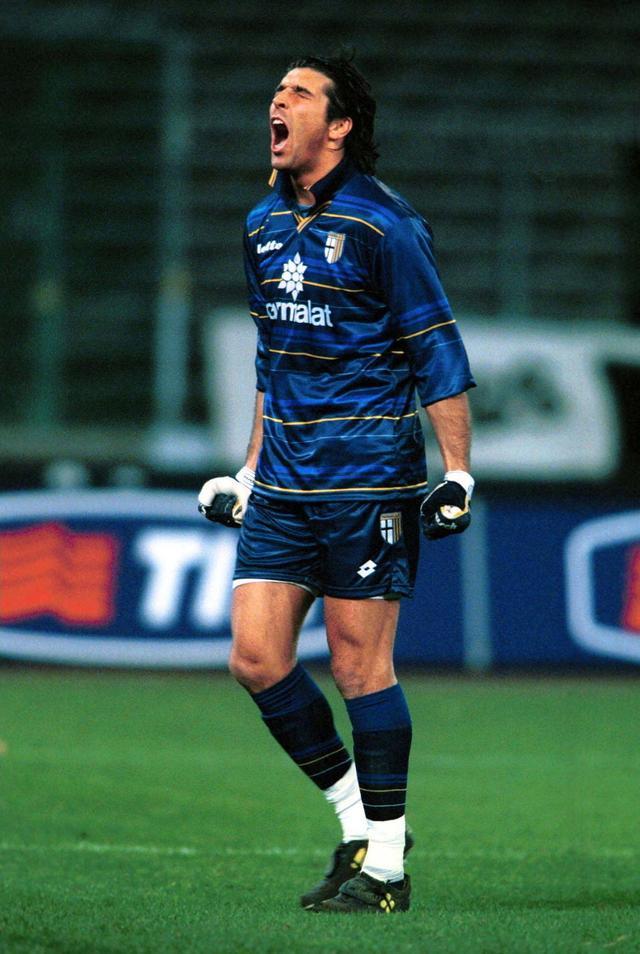 布冯开启重返顶峰战,传奇旅程再度启航 布冯开启重返顶峰战,传奇旅程再度启航