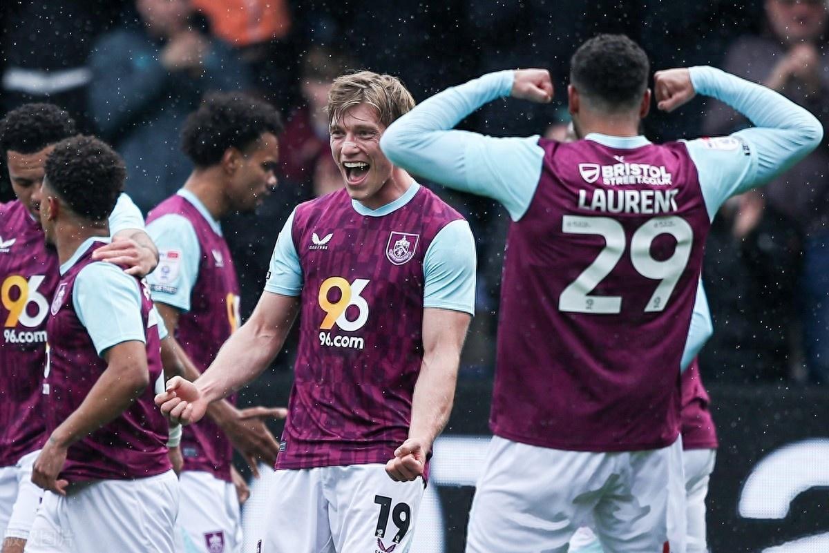 关于伯恩利取得胜利,实现一波连胜的信息 关于伯恩利取得胜利,实现一波连胜的信息