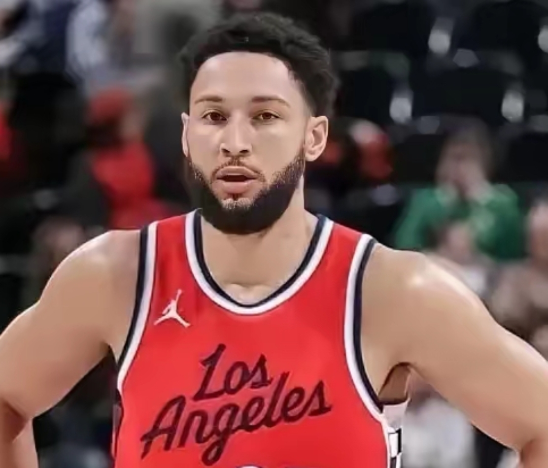 人队后卫西蒙斯因伤缺席下一场比赛,对球队影响巨大 人队后卫西蒙斯因伤缺席下一场比赛,对球队影响巨大