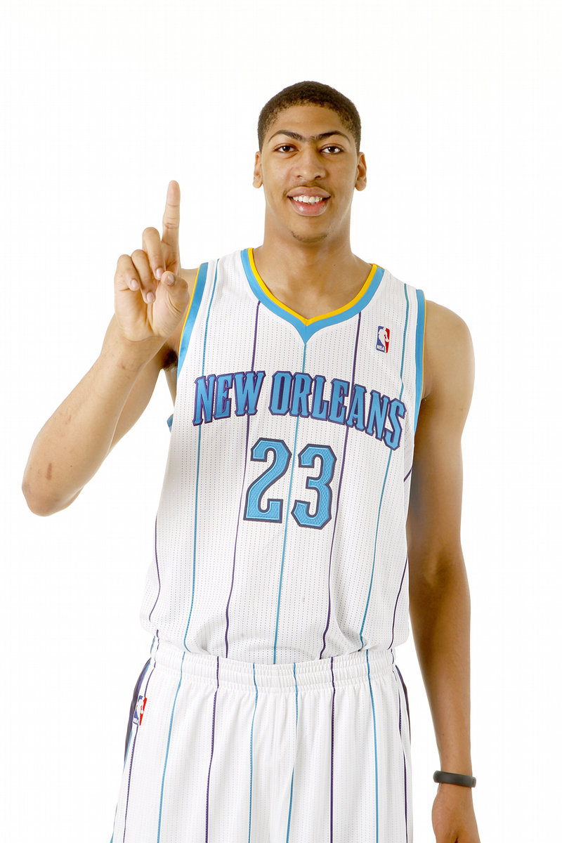 黄蜂后卫安东尼奥崴尔领衔,力争逆袭 黄蜂后卫安东尼奥崴尔领衔,力争逆袭