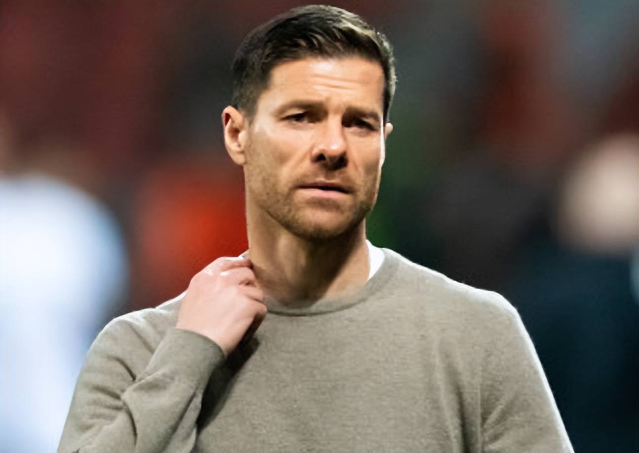 埃瓦尔三连胜,稳稳坐稳积分榜前列 埃瓦尔三连胜,稳稳坐稳积分榜前列