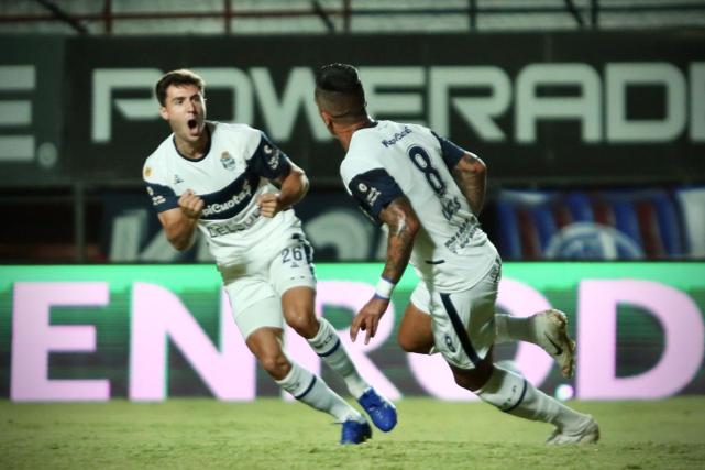 沈阳申花逆袭成功,多特蒙德战术失误 沈阳申花逆袭成功,多特蒙德战术失误