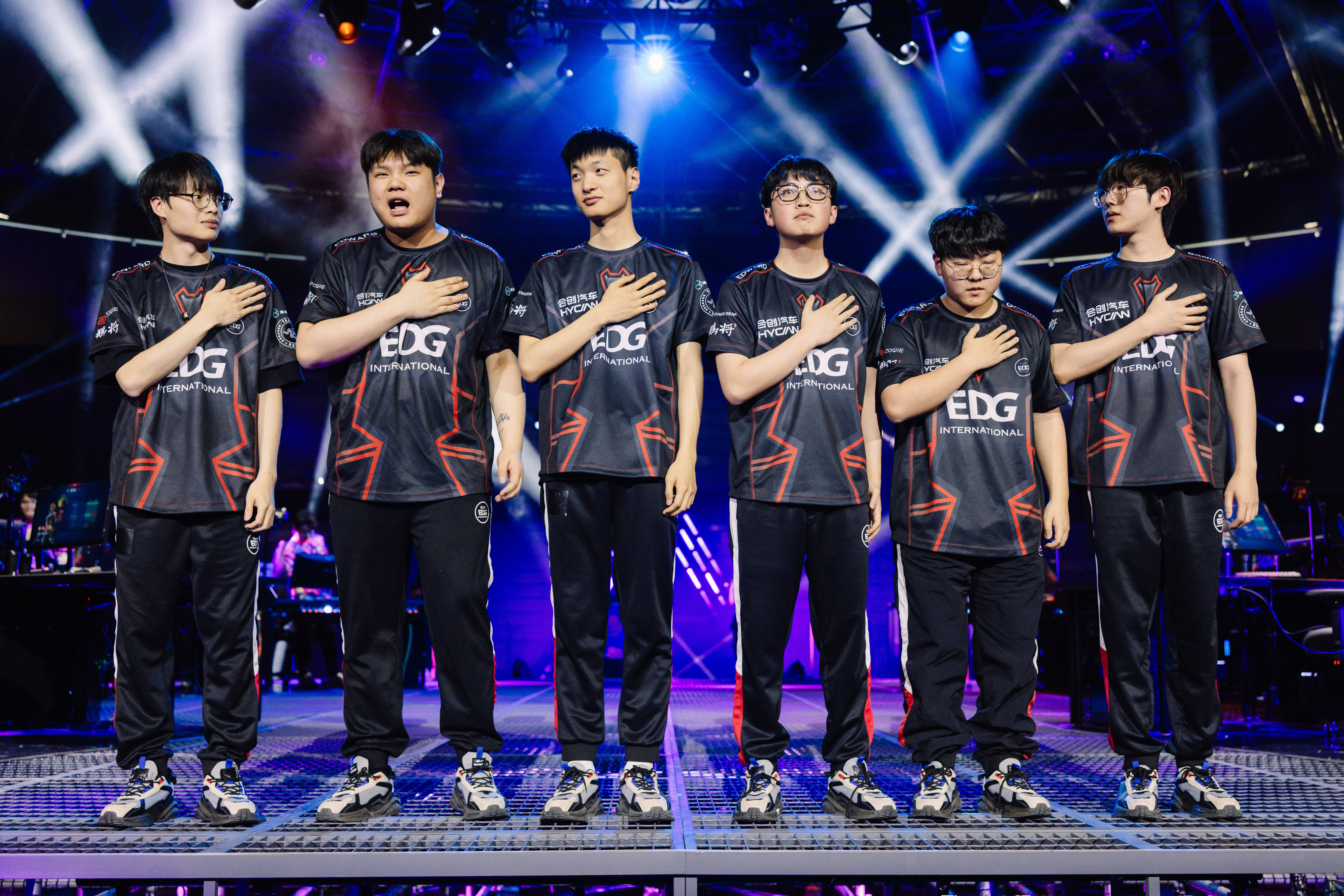 EDG翻盘DK,Ruler完成史诗逆转激烈交锋小组赛,让粉丝疯狂欢呼的简单介绍 EDG翻盘DK,Ruler完成史诗逆转激烈交锋小组赛,让粉丝疯狂欢呼的简单介绍