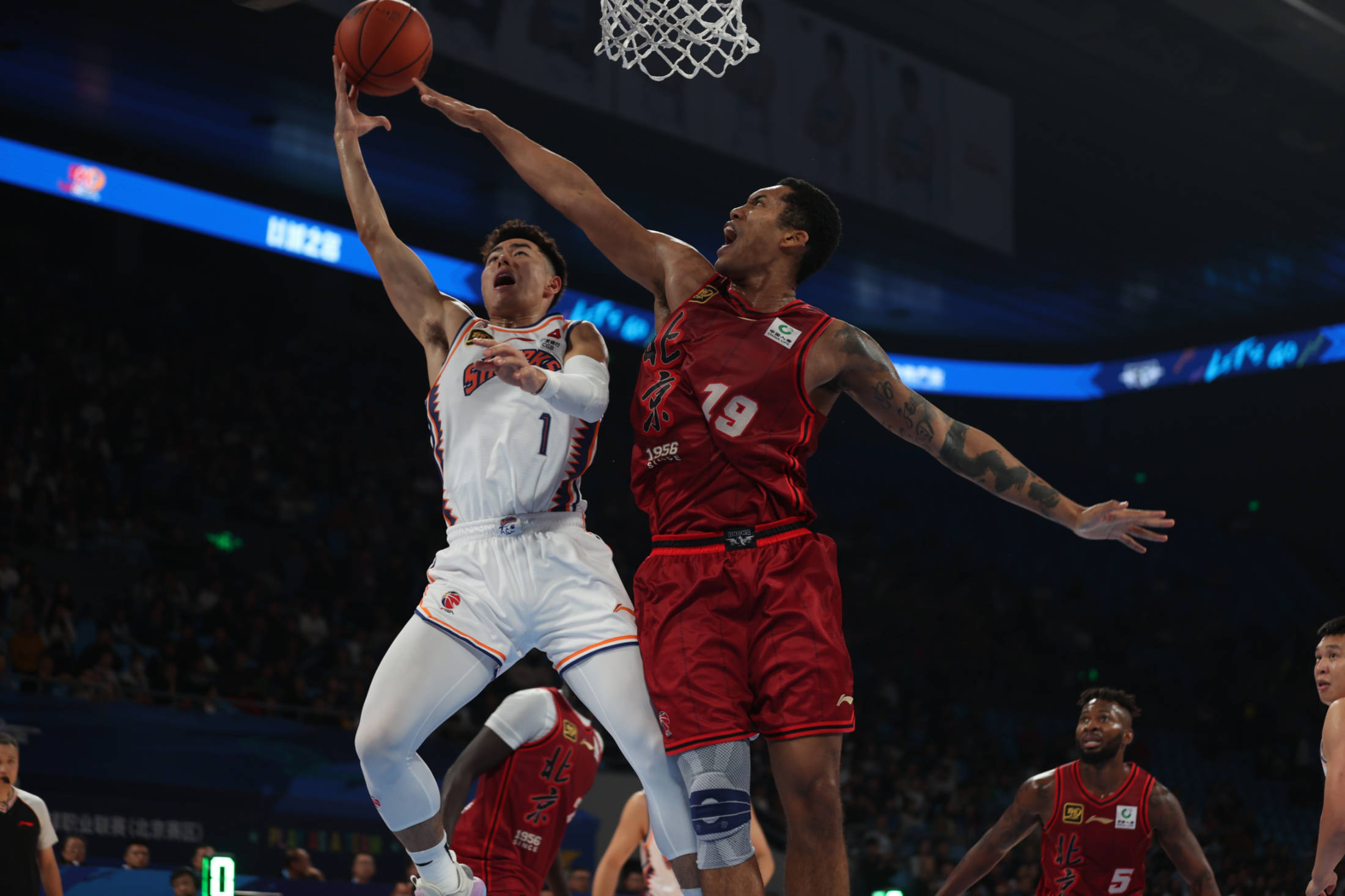 FB体育APP-包含特别报道体育传奇巨星再战比赛场的词条