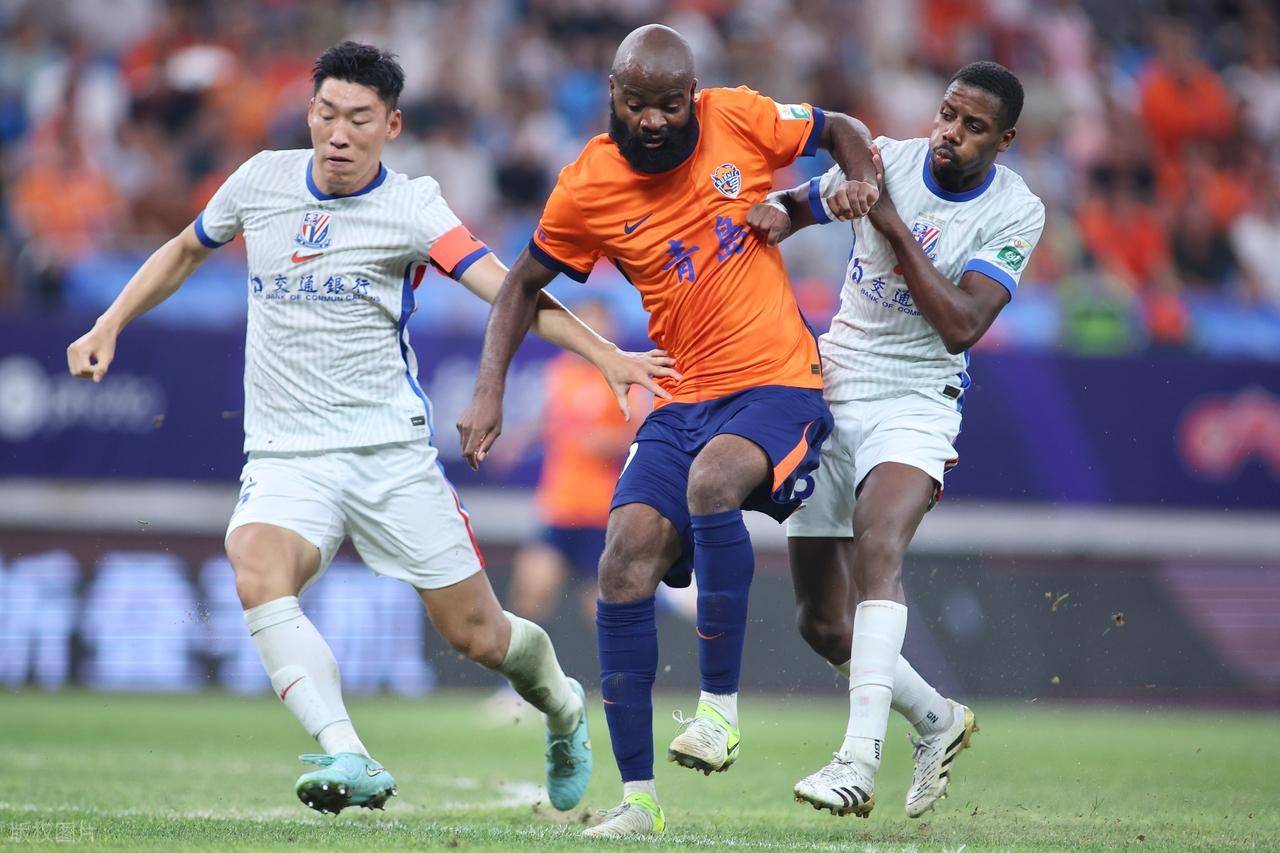 包含河北华夏幸福主场负于上海申花，保持低迷状态的词条