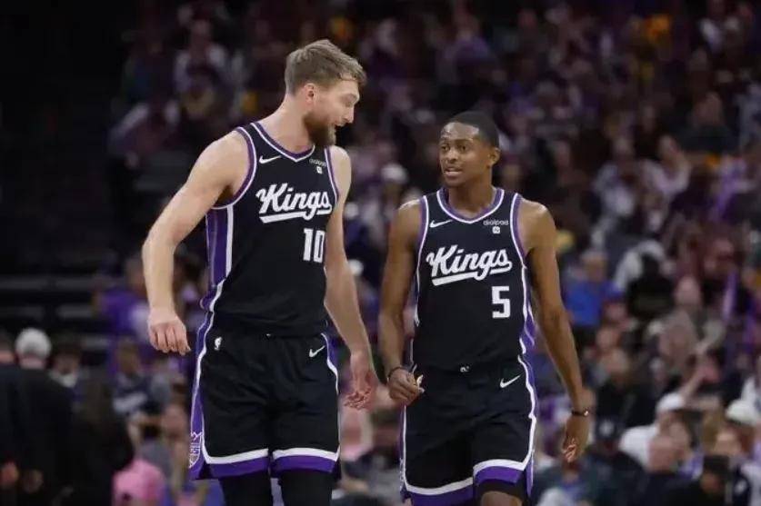 FB体育娱乐-包含皇家贝内文托不敌帕尔马，赛季前景不甚乐观的词条