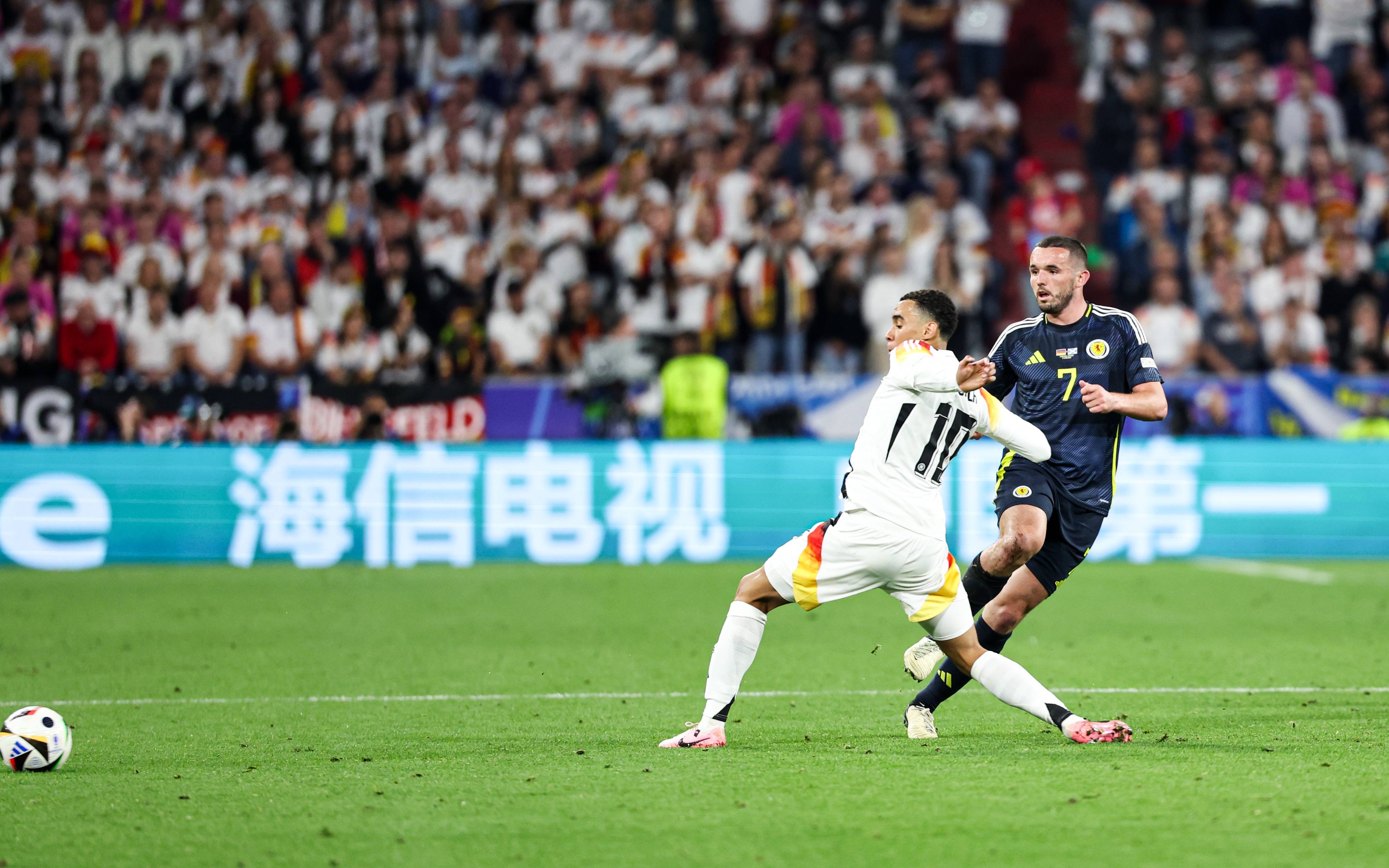 德国队在对阵中表现出色,取得了一次令人瞩目的胜利 德国队在对阵中表现出色,取得了一次令人瞩目的胜利