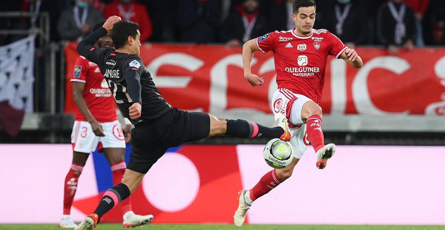 关于摩纳哥主场比赛中坚守防线,成功战平劲敌的信息 关于摩纳哥主场比赛中坚守防线,成功战平劲敌的信息