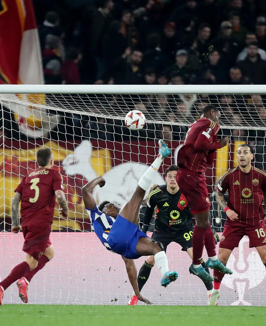 波尔图不敌罗马惨遭逆转 波尔图不敌罗马惨遭逆转