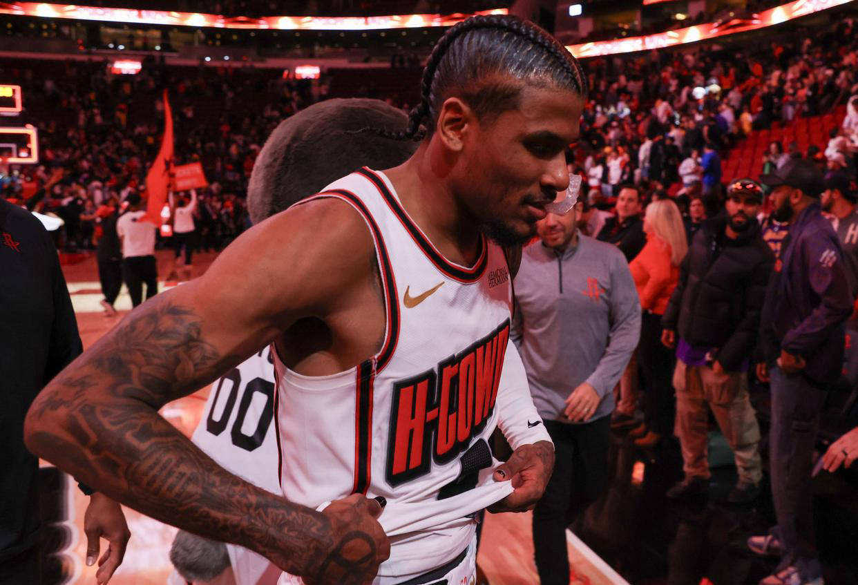 火箭连胜止步,不敌独行侠 火箭连胜止步,不敌独行侠