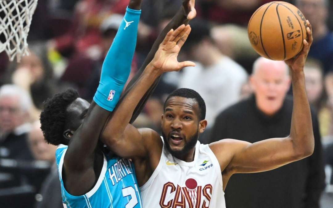 骑士主场擒黄蜂,取得重要胜利 骑士主场擒黄蜂,取得重要胜利