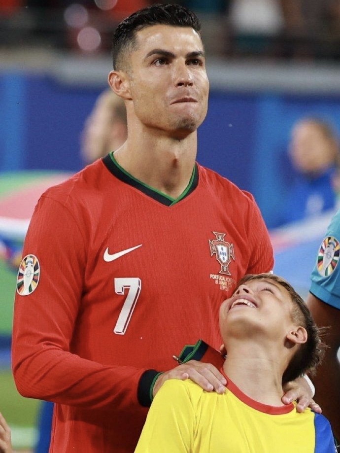 葡萄牙获胜捷克赢得欧洲杯小组赛 葡萄牙获胜捷克赢得欧洲杯小组赛