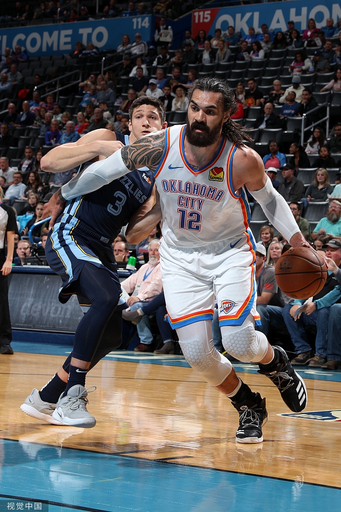 老鹰战胜开拓者,小猛10罚全中 老鹰战胜开拓者,小猛10罚全中