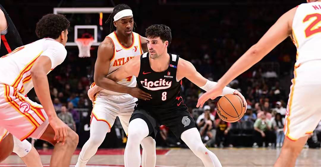 老鹰战胜开拓者,小猛10罚全中 老鹰战胜开拓者,小猛10罚全中