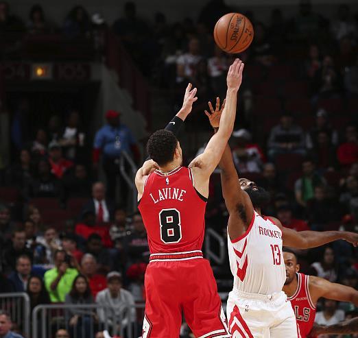 公牛痛宰魔术,季后赛成定局 公牛痛宰魔术,季后赛成定局