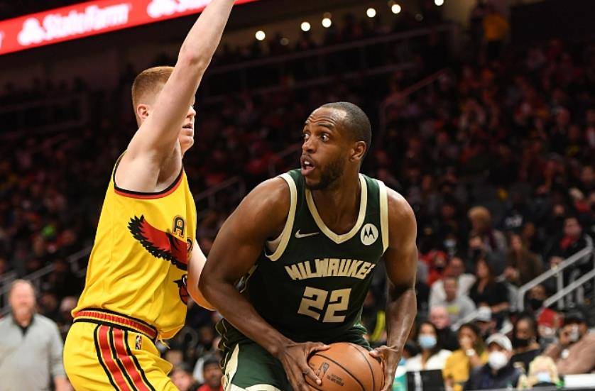 猛龙胜勇士,资深球员瑞安-安德森表现亮眼 猛龙胜勇士,资深球员瑞安-安德森表现亮眼